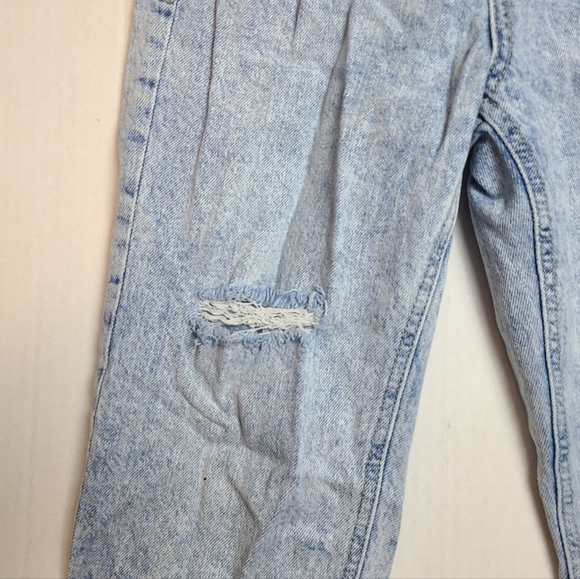 ASOS STRADIVARIUS Ripped Mom Jeans - Picture 7 of 15